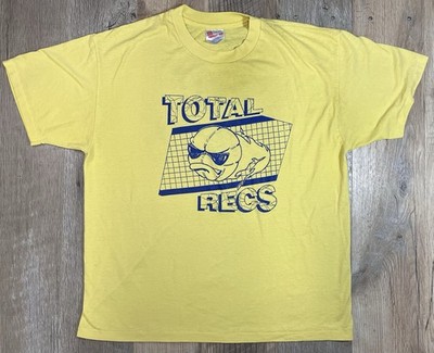 VTG Total Recs Eat Dirt Beach Volleyball USA Single Stitch Yellow T-Shirt Sz XL