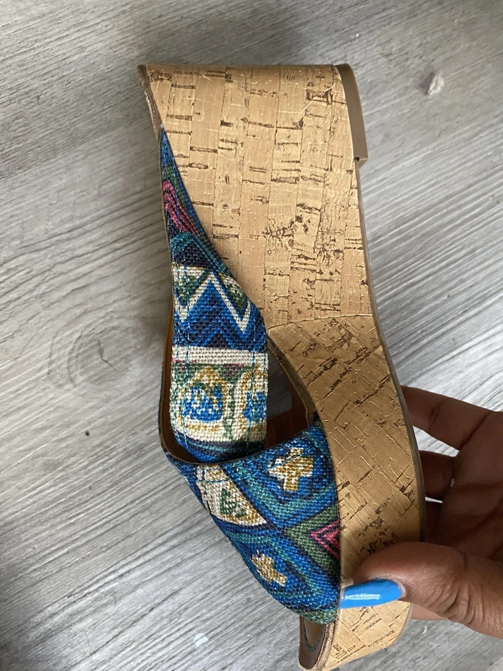 Women’s Shoes Wedges Sonoma Life And Style Size 7 Blue And Tan Pattern  - Image 3 of 4