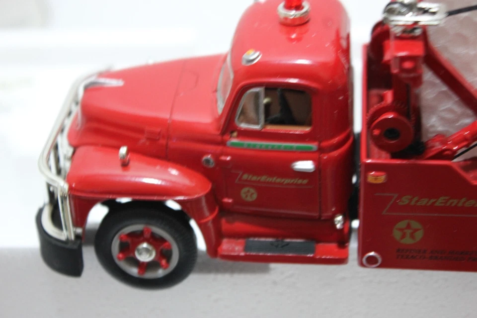 TEXACO STAR ENTERPRISE 1955 DIAMOND T WRECKER TOW TRUCK FIRST GEAR #18-1941 NIB - Image 3 of 4