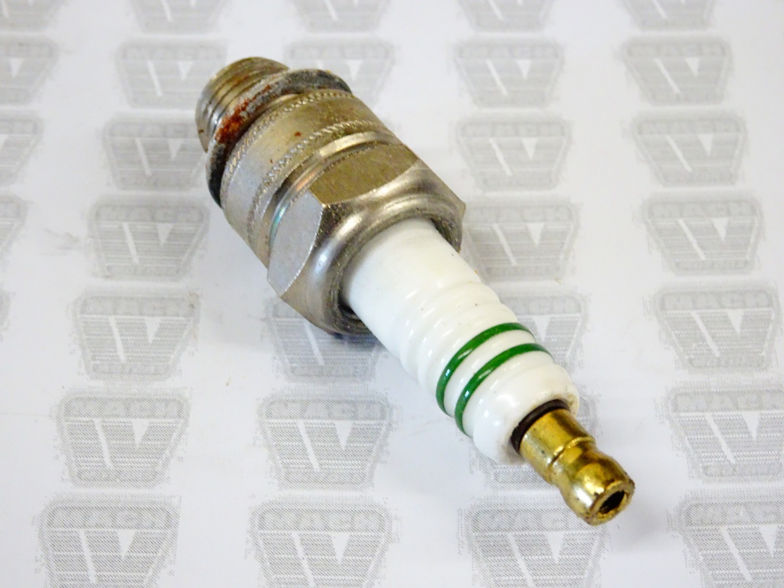 Bosch NEW W150M11S Electrode Spark Plug (10) Mercedes-Benz Lotus Volkswagen