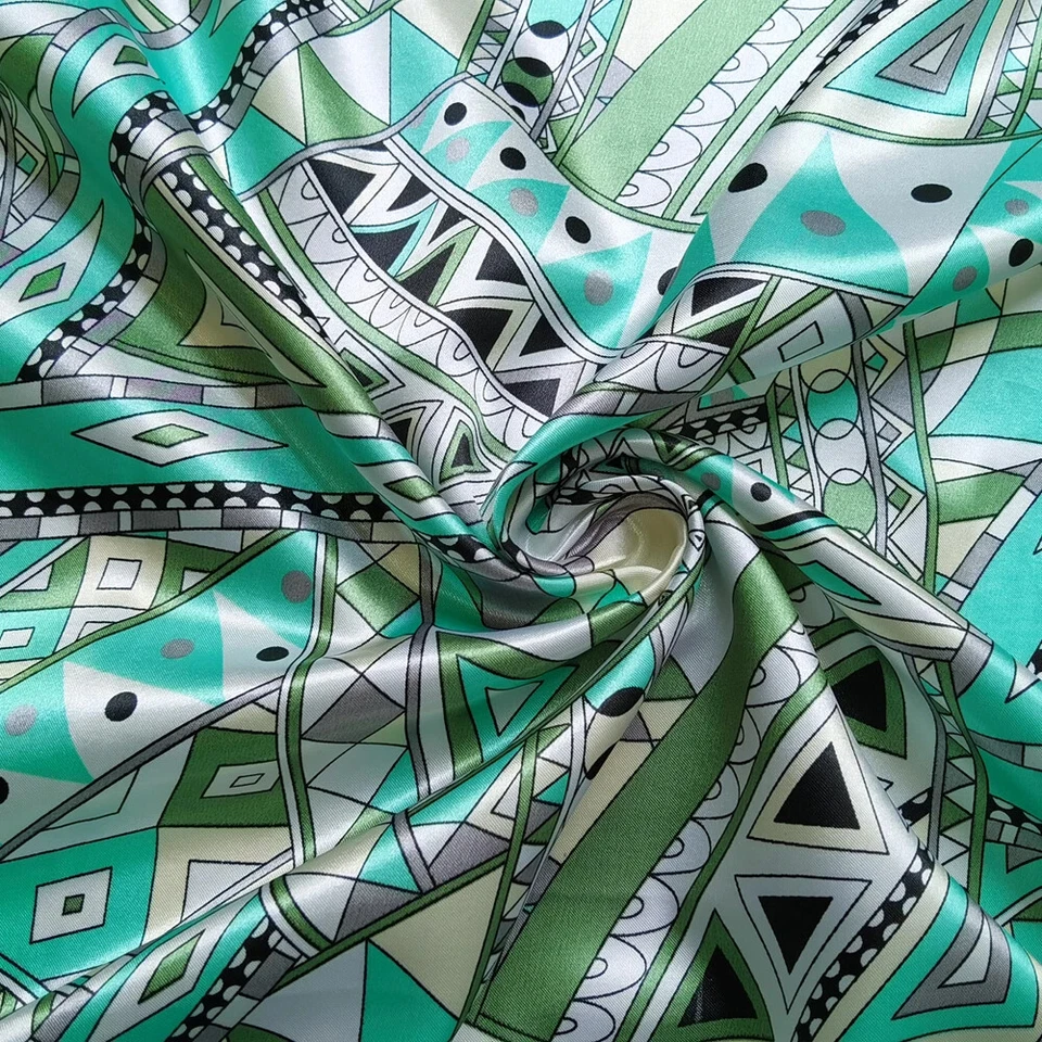 1 meter X 1.48 meter Geometric Patchwork Charmeuse Lining Silky Satin Fabric - Bild 4 von 4