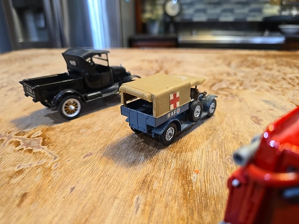 Vintage Ford Model T 1925 Matchbox 1918 Crossley Majorette Fire Truck France H5 - Image 4 of 4