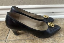 VTG/ SALVATORE FERRAGAMO Black Italian Lea. Gold Love Knot 2.5" HEELS Sz 8.5AA