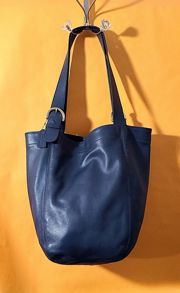 Coach vintage shop duffle bag