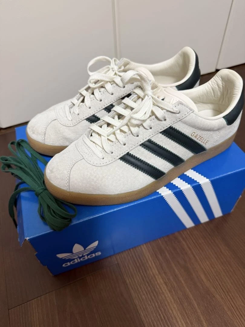 Adidas Gazelle 85 Off White College Green taglia 5 5 usate negli Stati Uniti segno di punta minore