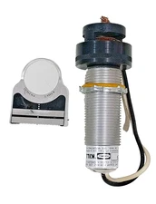 *New no Box* HUBBELL G0B3-A23C N34 Pilot Light red LED 120V