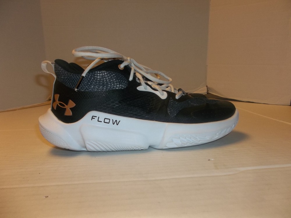 Under Armour Womens Flow Breakthru  3025603 Black Basketball Shoes Size 10