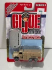 HASBRO GIJOE MILITARY PUMPER SERIES 1 W/DOG TAGS (TAN) NEW 2001 VINTAGE