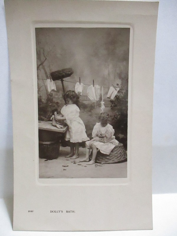 1909 REAL PHOTO POSTCARD DOLLY'S BATH, GIRLS BATHING THEIR DOLLS