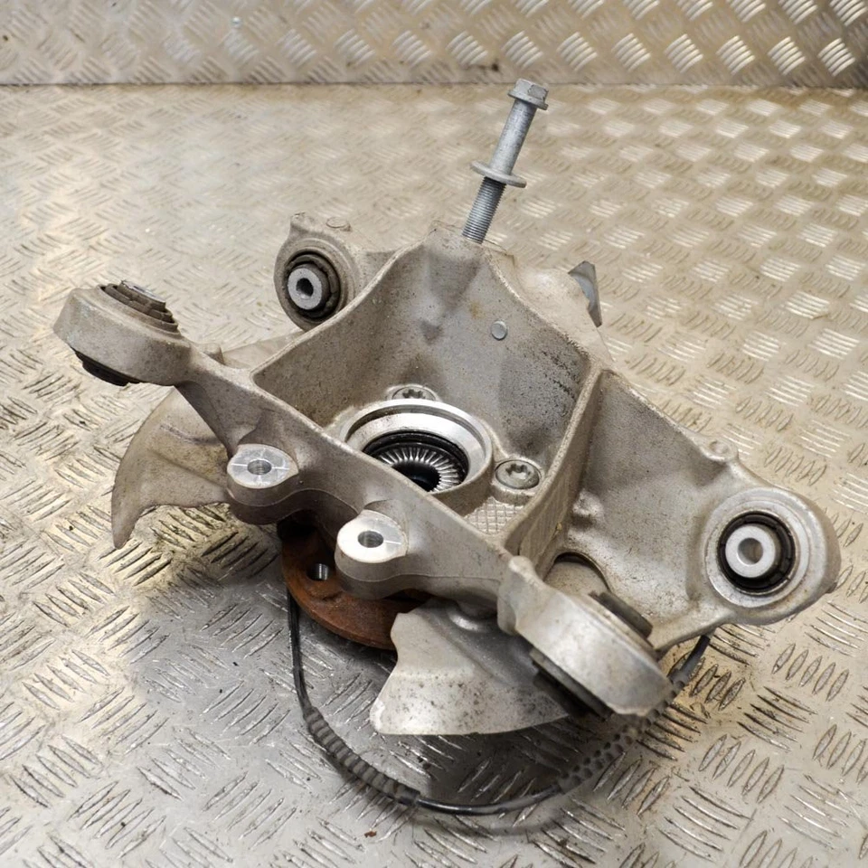 BMW I3 I01 Rear Wheel Hub Axle Left 6852161 125KW 2018 Foto 4 de 4