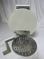 Vintage 1970s Popeil's Kitchen Magician Food Cutter Slicer Shredder. (LC5)