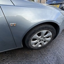VAUXHALL INSIGNIA 09-17 DRIVER SIDE FRONT WING SILVER Z179