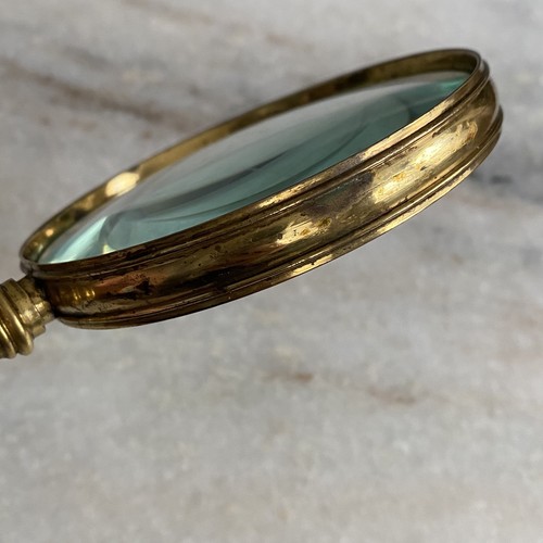 Vintage Brass Wood Nautical Heavy Magnifying Glass 10" for Coffee Table Decor - Picture 5 of 8
