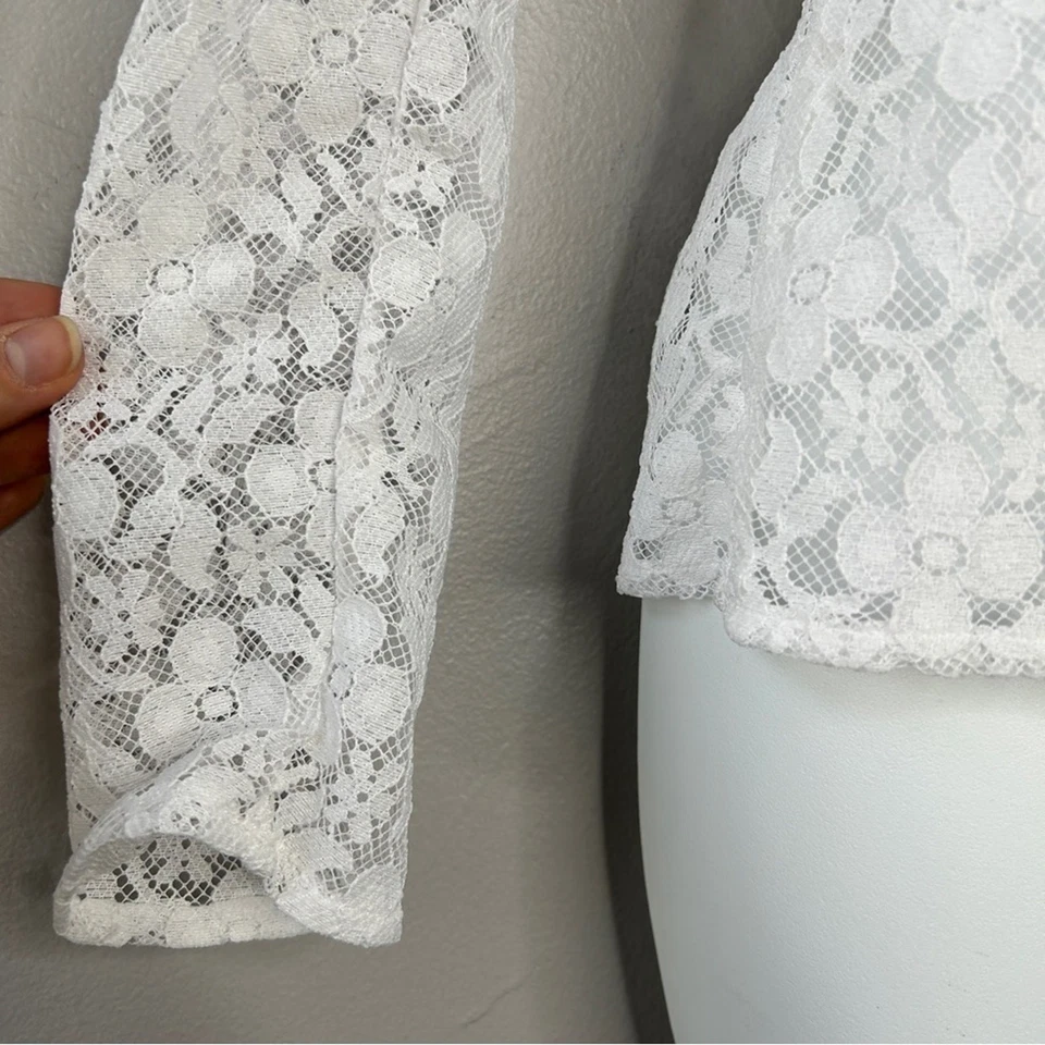 Blusa AVON FASHIONS Vintage Feminina Tamanho 3/4 Renda Romântica Regency Cottagecore - Imagem 2 de 4