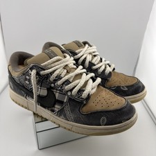 Size 11  Nike Dunk Low Premium QS SB x Travis...