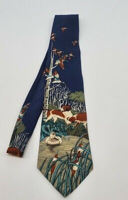Mens Duck Hunting Tie Dogs Swamp Cat tails Trees Woods Field & Stream  Taxidermy | eBay