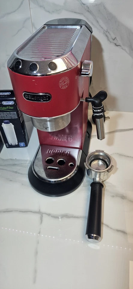 DeLonghi Dedica Style EC 685.R, photo 3 of 5