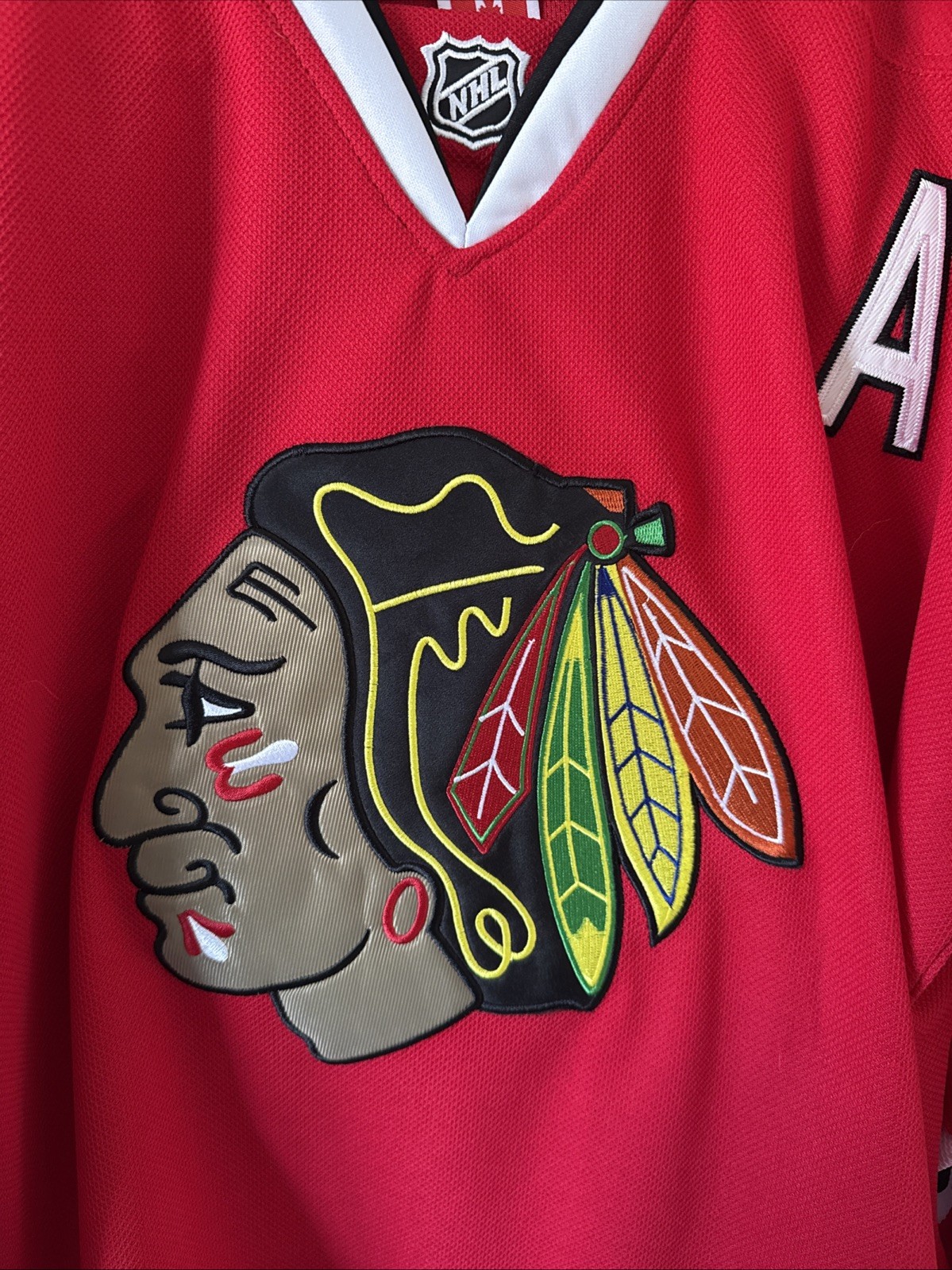 Men’s Reebok CCM VTG Patrick Sharp #10 Blackhawks Authentic Jersey Sz 52 - Red thumbnail 2