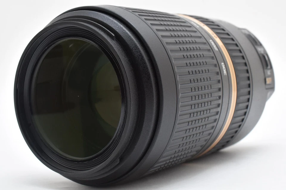 Tamron SP 70-300mm f/4-5.6 Di VC USD A005 for Nikon F mount [App MINT]From JAPAN - Image 2 of 4