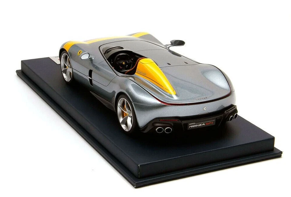 LOOKSMART LS18_21A 1/18 Ferrari Monza SP1 with package Grigio Titanio 1:18 New - Image 2 of 4
