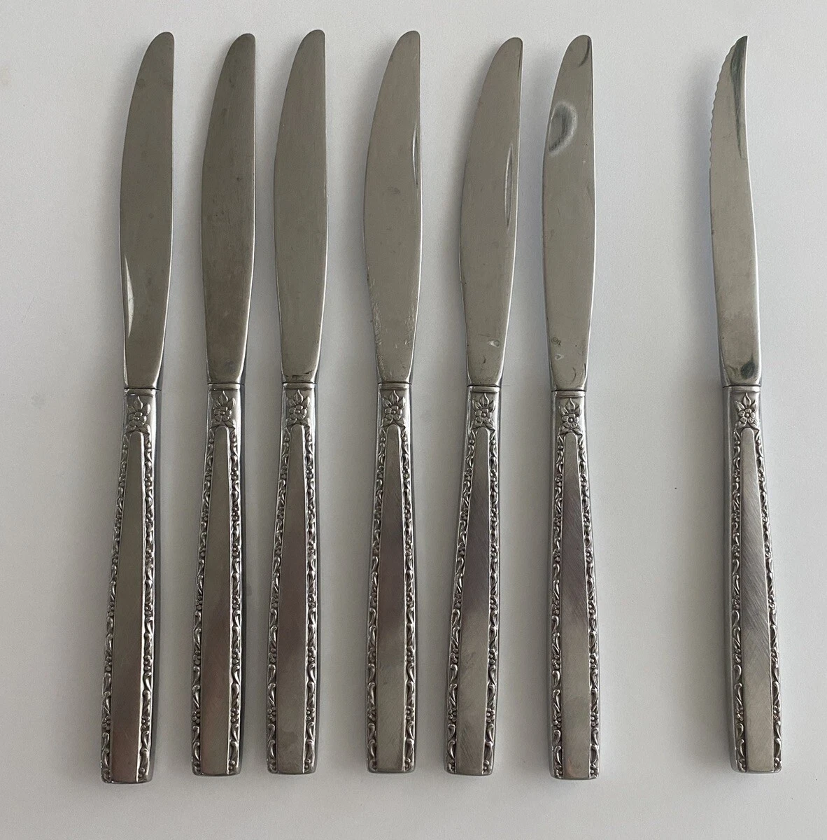 Oneida Community Stainless Steel Via Roma Butter Knives Set Of 6 + 1 Steak Knife