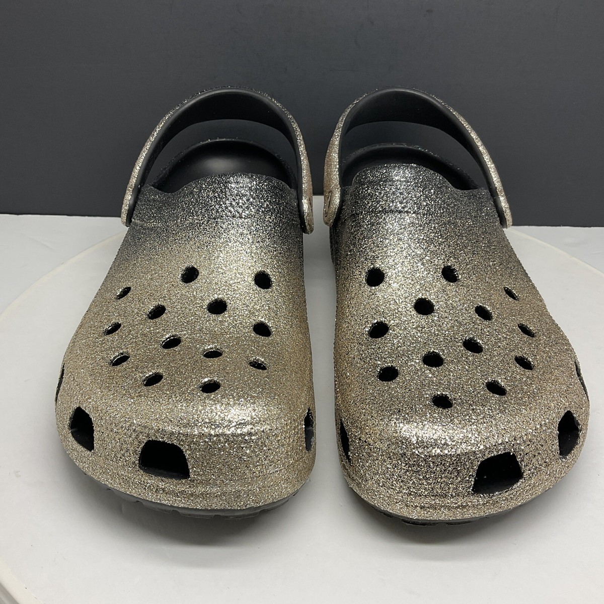 CROCS: Classic ombre glitter clog Black/Gold Unisex Crocs Shoes Men 12 Classic Ombre Glitter Black Gold Clogs  main image 2