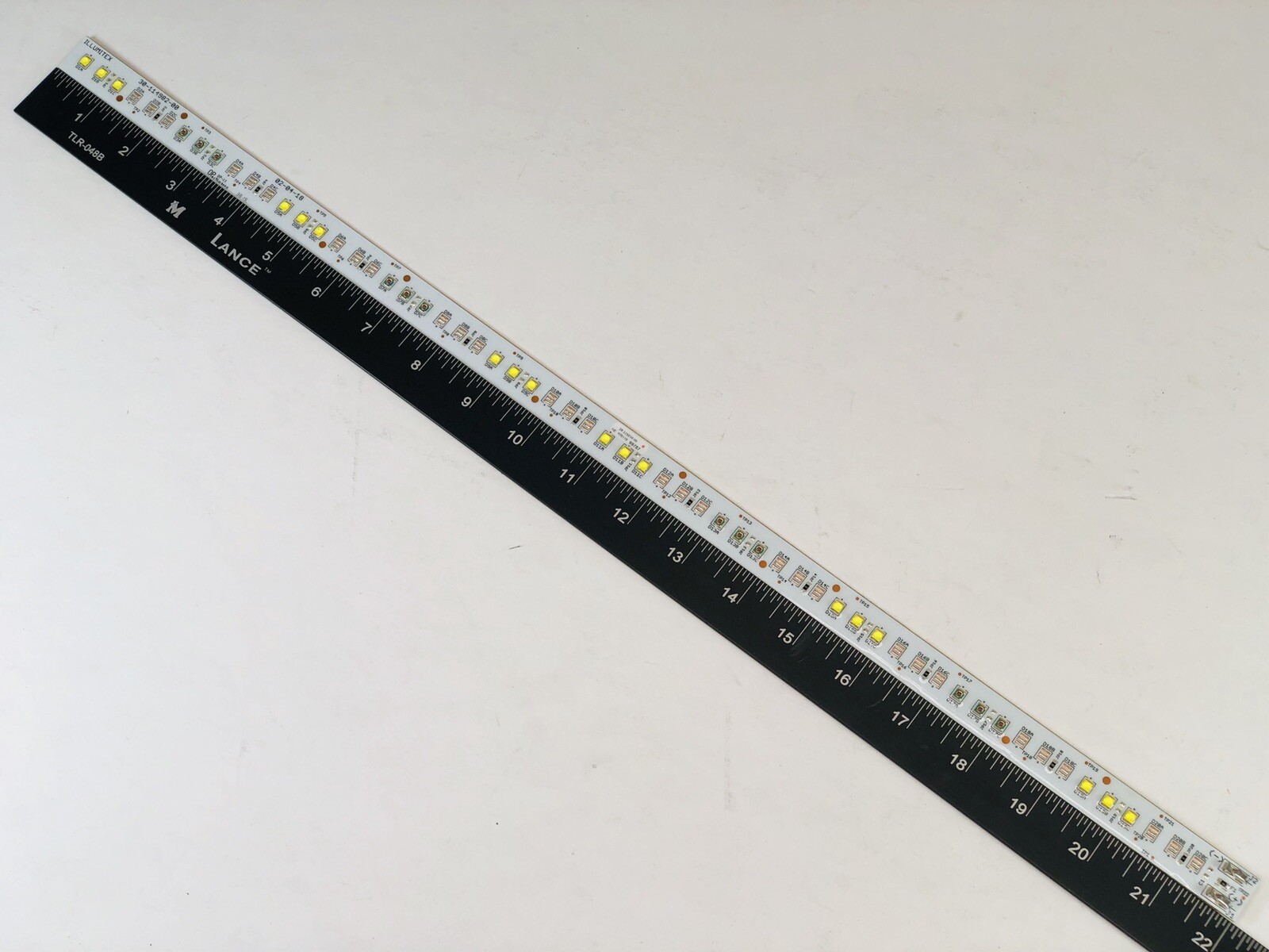 LOT of (100) NEW ILLUMITEX GROW LIGHTS 22&rdquo; REPLACEMENT LED LIGHT STRIPS