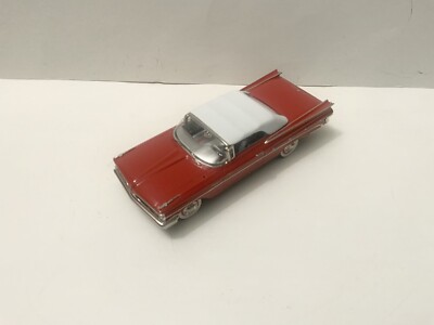 Miniature Pontiac Bonneville 1959 1/43 – Vert Métal (Neuf)