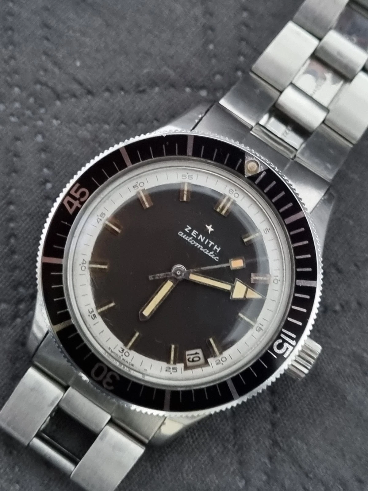 Zenith — Zenith Vintage Diver Automatic-date