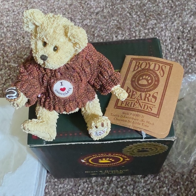 Boyds Bears Truffle D. Sweetbeary Bearstone Resin Figurine #0005-21 2005