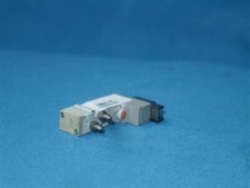 SMC SYJ3123-5MZ-M3 SYJ31235MZM3 Solenoid Valve