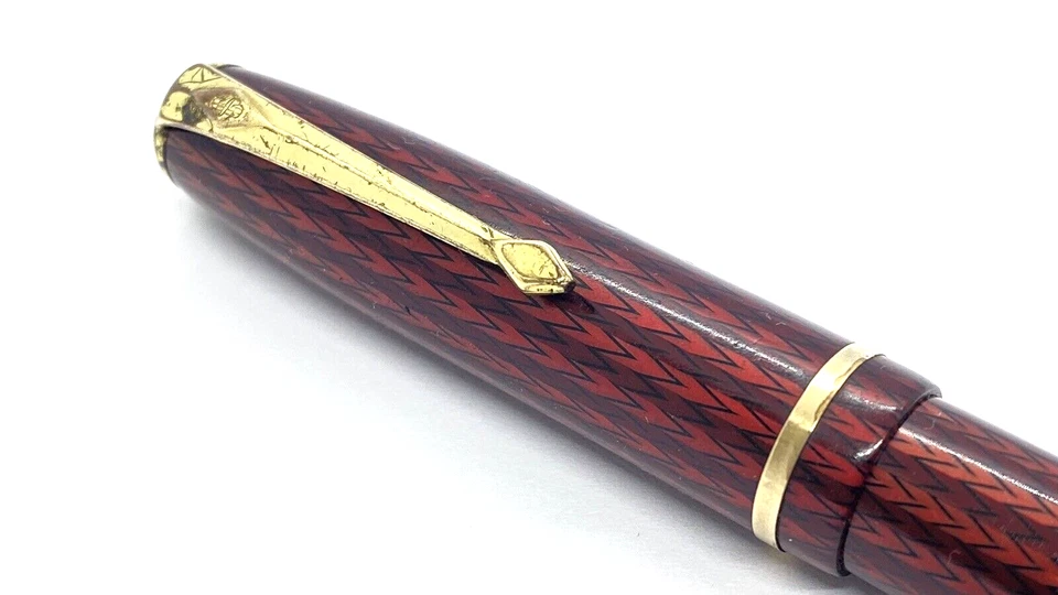 PLUMA ESTILOGRÁFICA VINTAGE CONWAY STEWART Nº 28 EN ESPIGA ROJA 14K MEDIANA NUEVA EN CAJA Foto 2 de 4