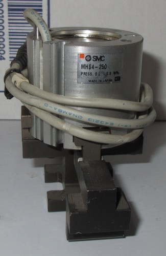 SMC MHS2-25D Parallelgreifer 2 Finger doppeltwirkende Bohrung & D-M9P Schnurfüße #7S - Bild 1 von 12