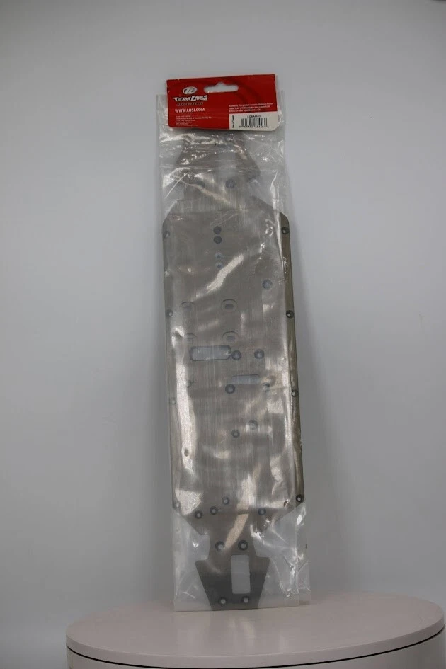 Team Losi TLR 8T 8ight-T Truggy TFT Tuned Flex Technology Chassis LOSA4403 - Image 4 of 4