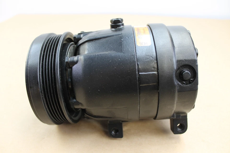 Compresor y embrague de aire acondicionado ACDelco para ciertos vehículos GM 1996-2002 con 2,4 L DOHC Foto 4 de 4
