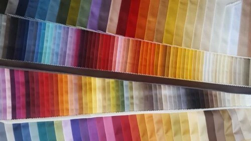 Tessuti e stoffe in raso di cotone per hobby creativi