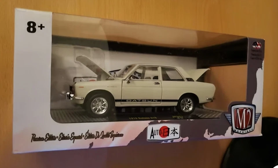 M2 Machines 1970 DATSUN 510 ☀ off-white ☀ AUTO-JAPAN ☀JPN02 18-19 ☀1:24 SCALE LE - Image 3 of 4