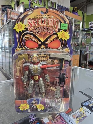 Vintage 1994 Playmates Skeleton Warriors URSAK : The GUARDIAN Action Figure MOC