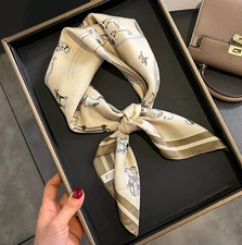 100% Mulberry Silk Shawl Scarf Bandanna 65X65cm Wrap horse Print Square Kerchief