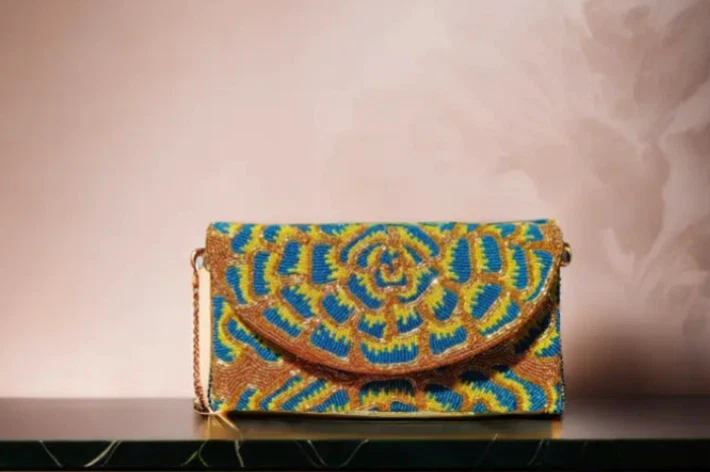 Bolso sin asas de noche con flores, bolso sin asas de lujo con cuentas, regalo estilo Mary Frances para ella Foto 3 de 4