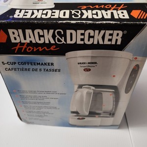 Noir & Decker Smart Brew 5 Cup Coffee Maker Modèle blanc DCM500 Nouveau Vintage