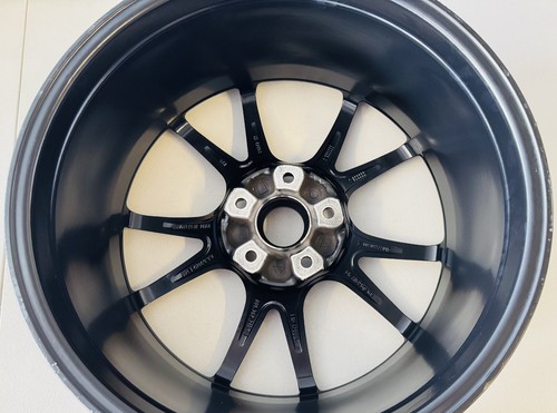 2017-2019 Porsche 911 991.2 Front Satin Wheel 99136271000 991.362.710.00 - Picture 4 of 10