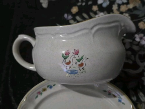 4 Sets 1992 International China Company "Heartland" 5 Piece Setting #7774 Gravy - Picture 20 of 24