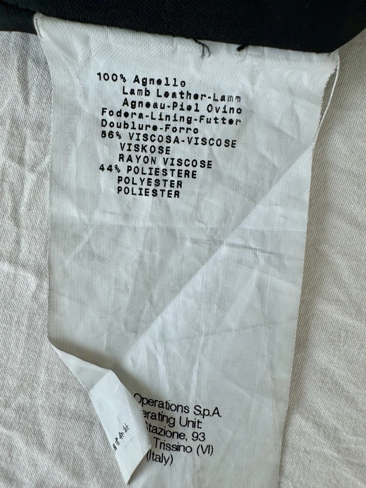 Saia lápis Armani Collezioni preta até o joelho couro de cordeiro 38 - Imagem 4 de 4