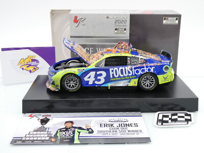 Lionel Racing W432223FOCERL # Chevrolet NASCAR 2022 Erik Jones Focus Factor 1:24