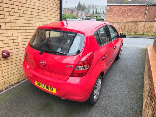 Hyundai i20 1.2 Style (2010) - BATTERY ISSUE - Picture 5 of 10