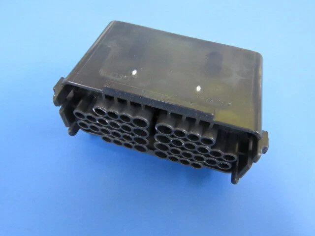Delphi 15317380 Qty of 50 per Lot Automotive Connectors 40P M BLK 