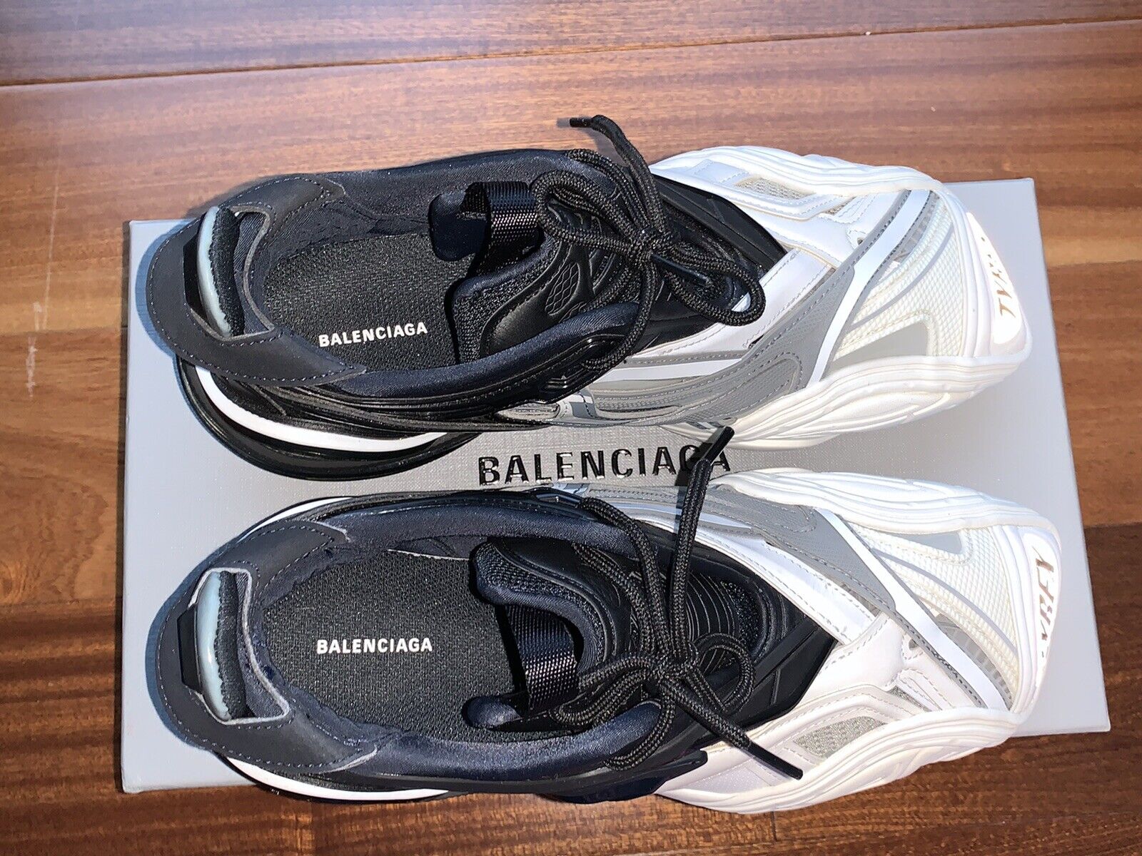 BALENCIAGA TYREX WHITE/SILVER/BLACK STRUCTURED