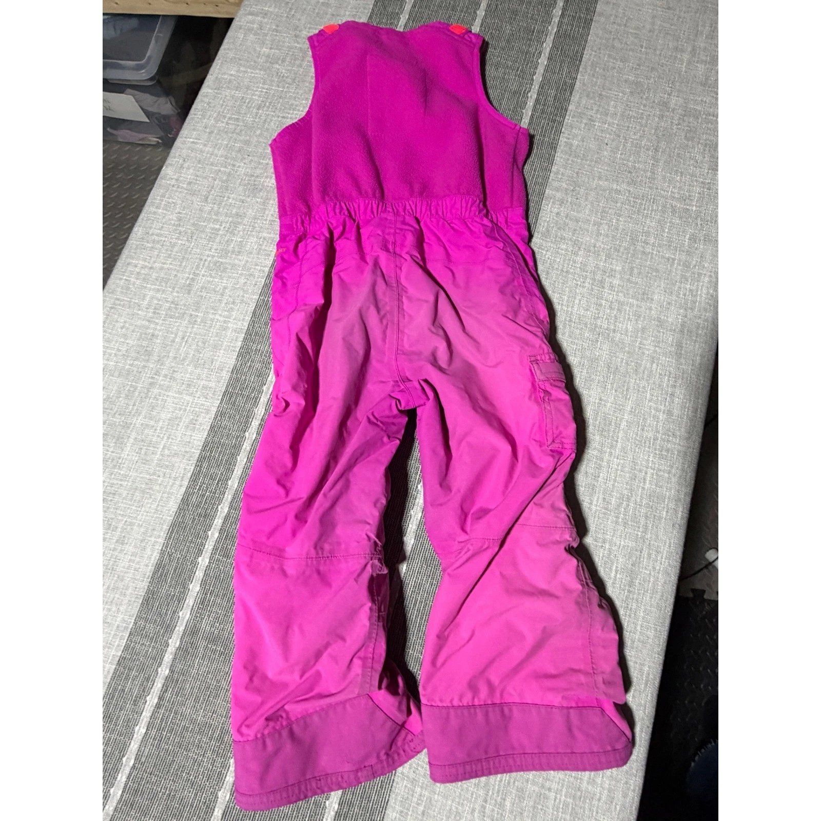 The North Face Girls Pink Fleece Insulated Snow Bib Overalls Size 5/5
