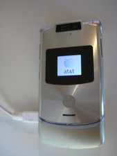 Motorola RAZR V3 - Gold AT T Cellular Phone Parts Only-powers on